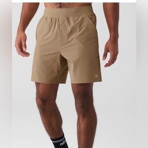 ALO Yoga Men's 5 Repetition Shorts Size XL